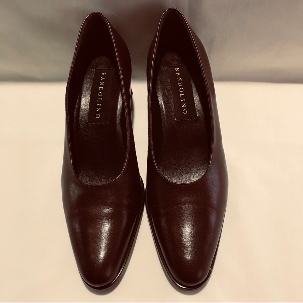 Bandolino Pumps in Beautiful Brown Leather